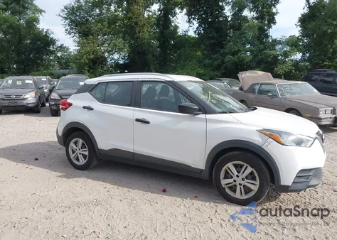 2019 Nissan Kicks S z USA, uszkodzony, nr VIN 3N1CP5CU5KL511748